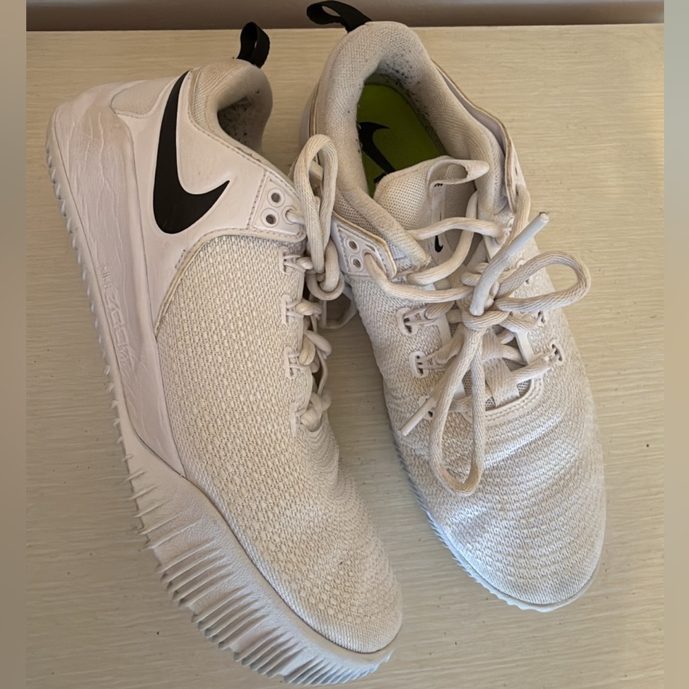 Nike White Volleyball Shoes GUC
